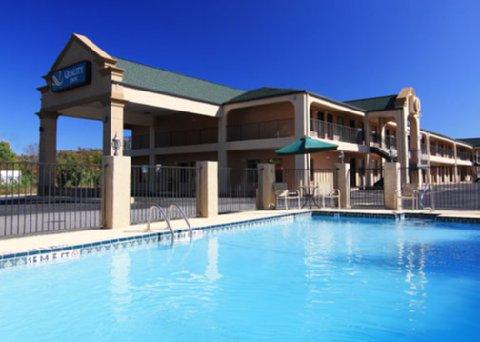 Inn Quality Adairsville-calhoun South